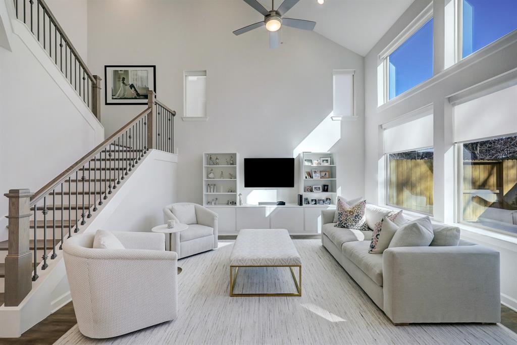 8719 Axlewood Lane