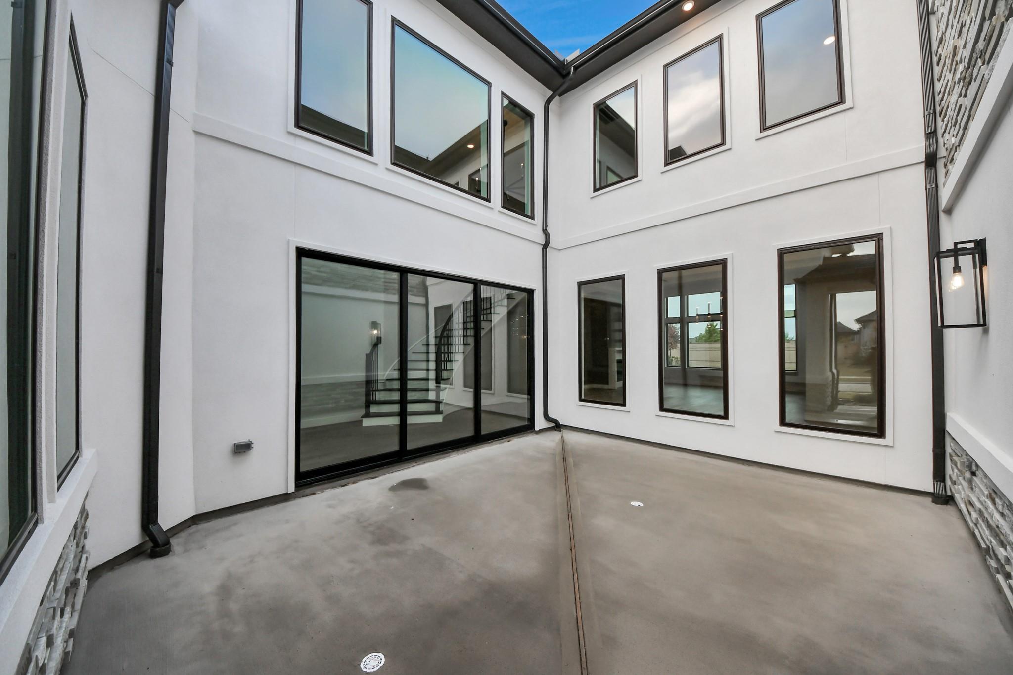 11015 Sandy Pinewoods Trail