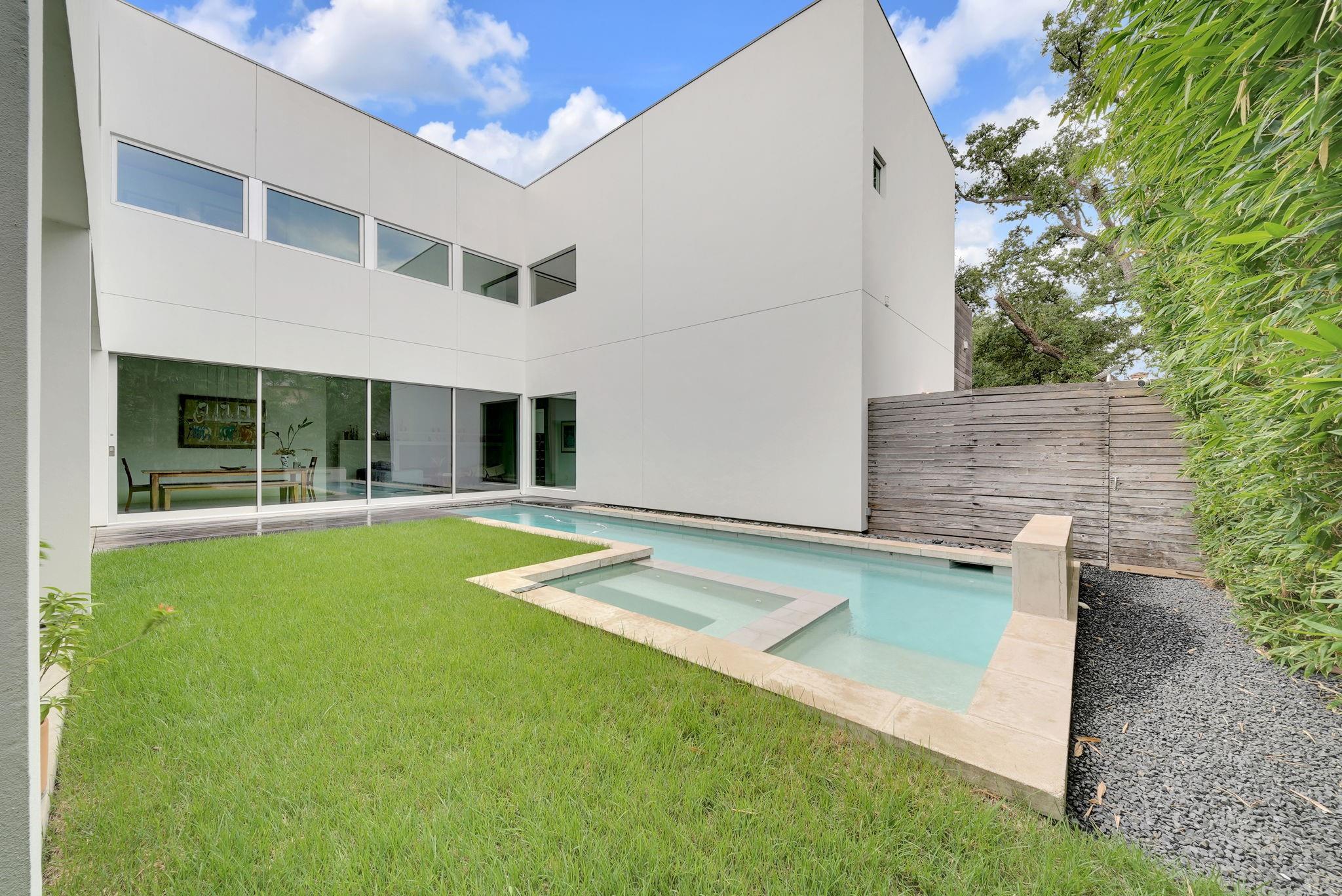 2915 Drexel Drive