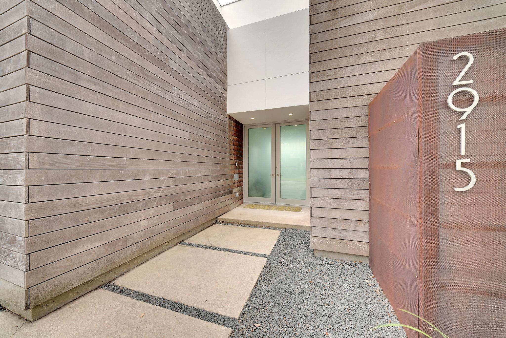 2915 Drexel Drive
