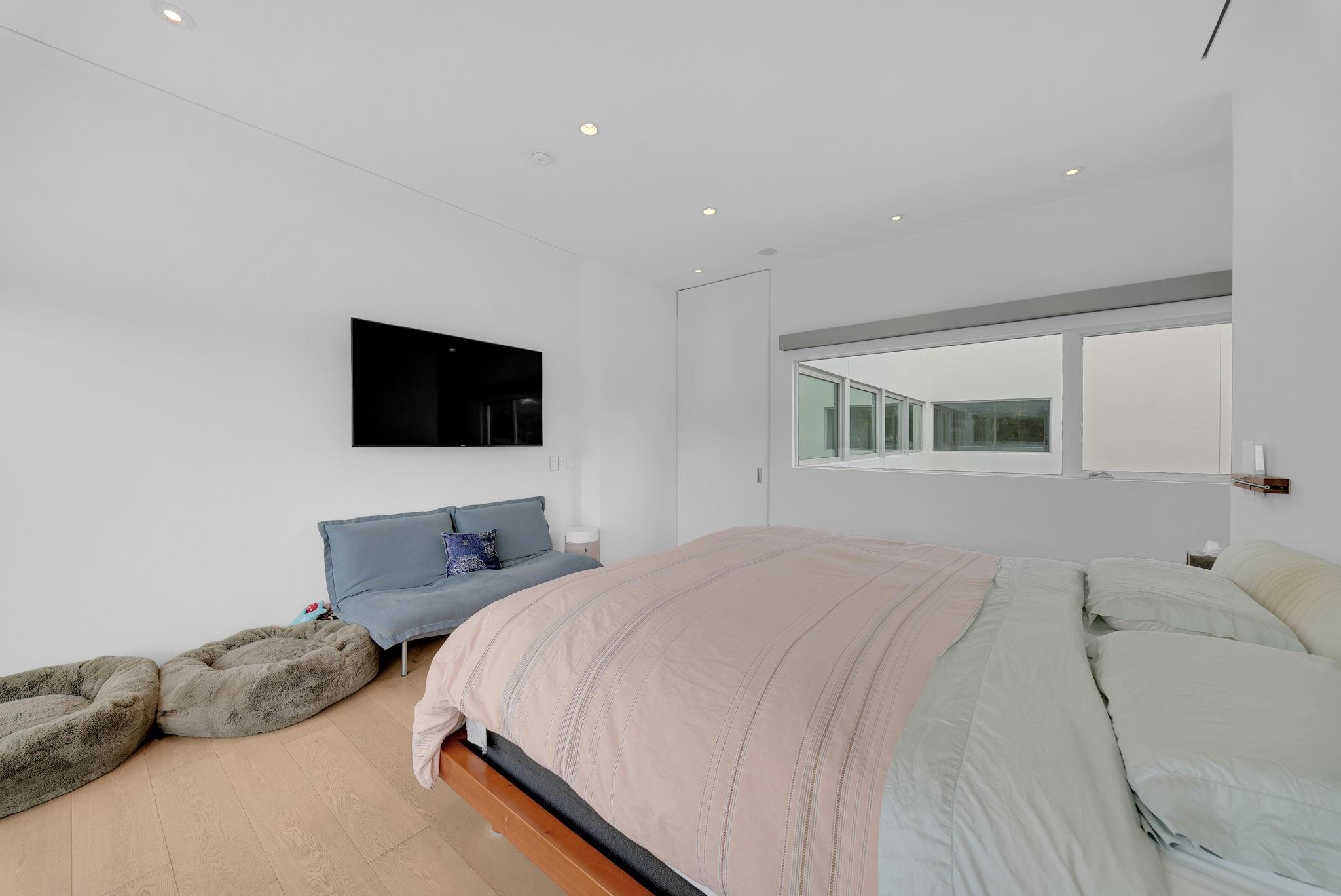 2915 Drexel Drive