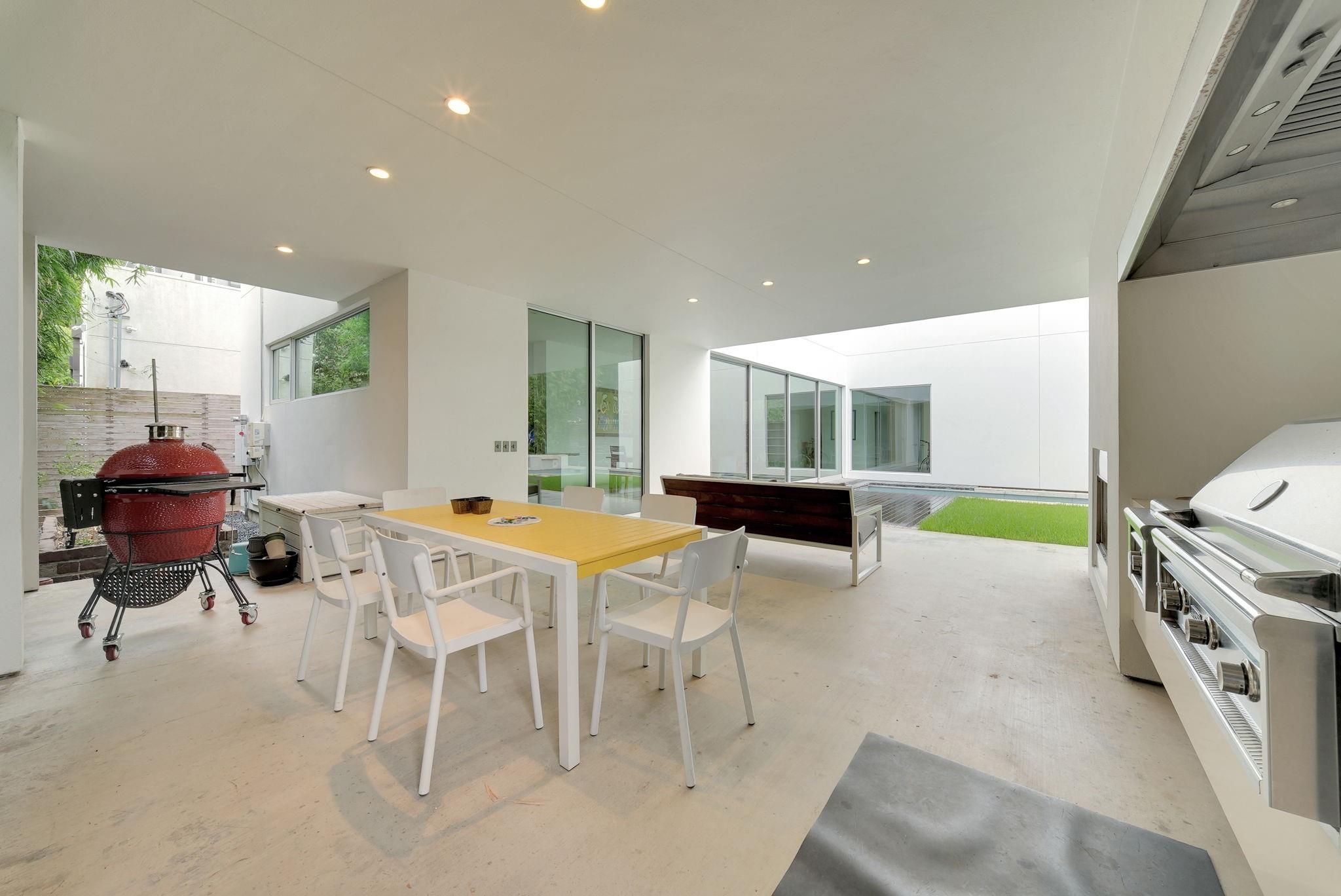 2915 Drexel Drive