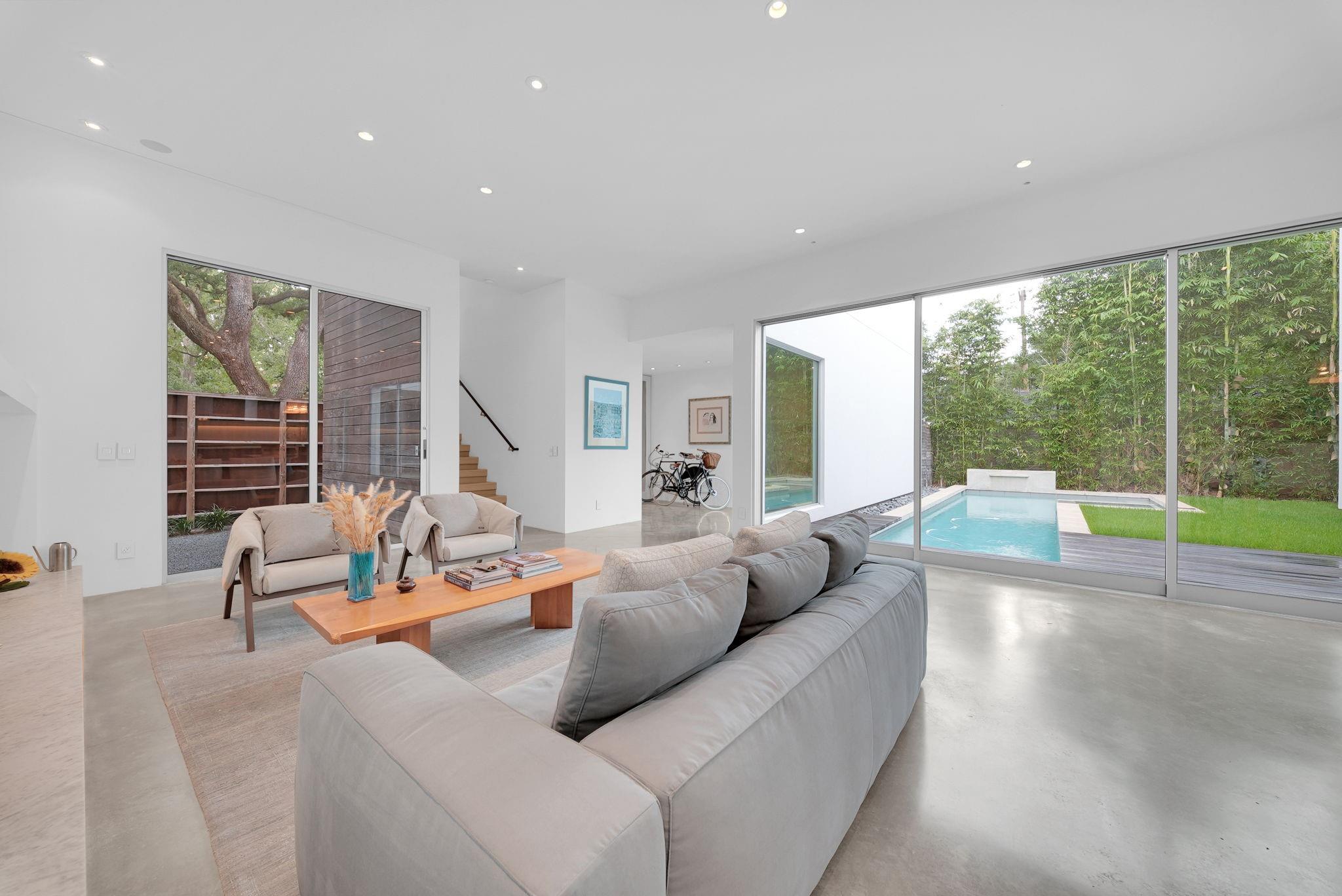 2915 Drexel Drive