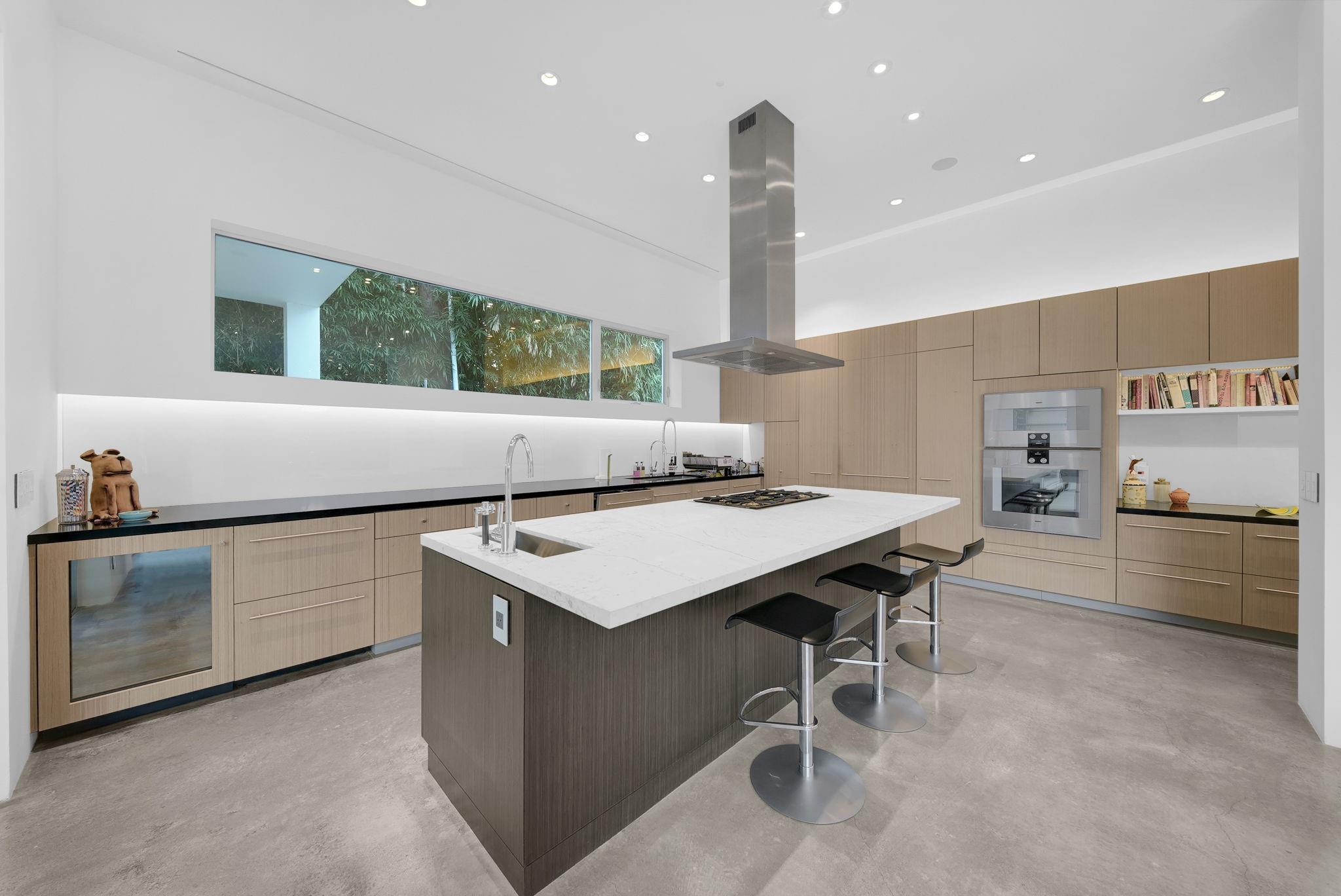 2915 Drexel Drive