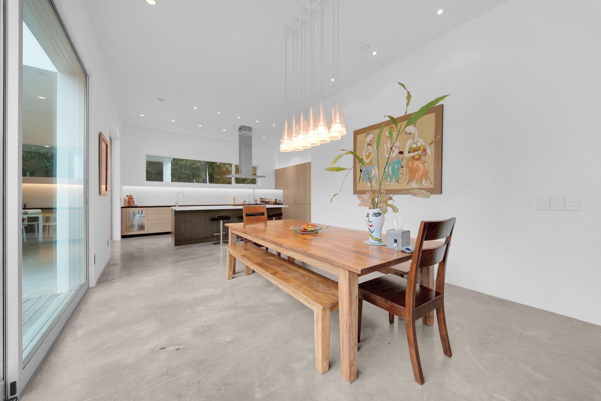 2915 Drexel Drive