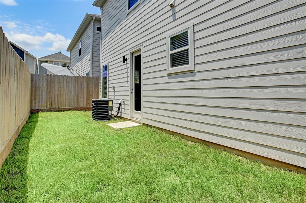 1217 W Tidwell Road