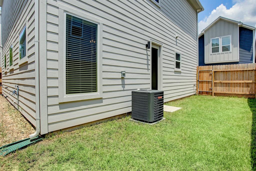 1217 W Tidwell Road