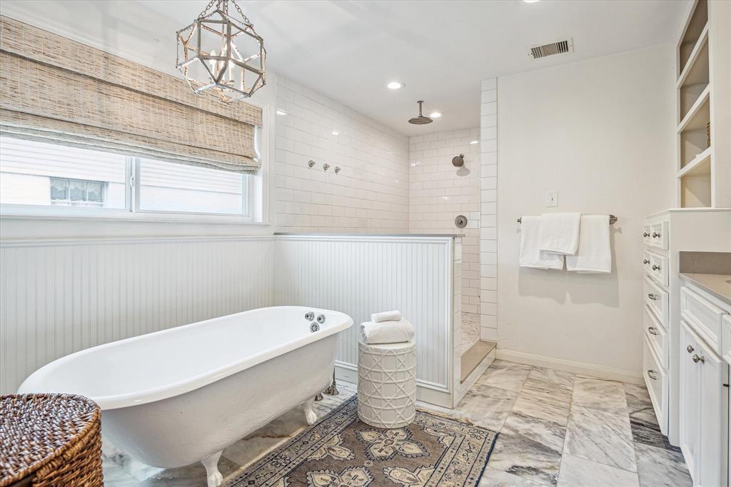 7906 Meadowglen Lane