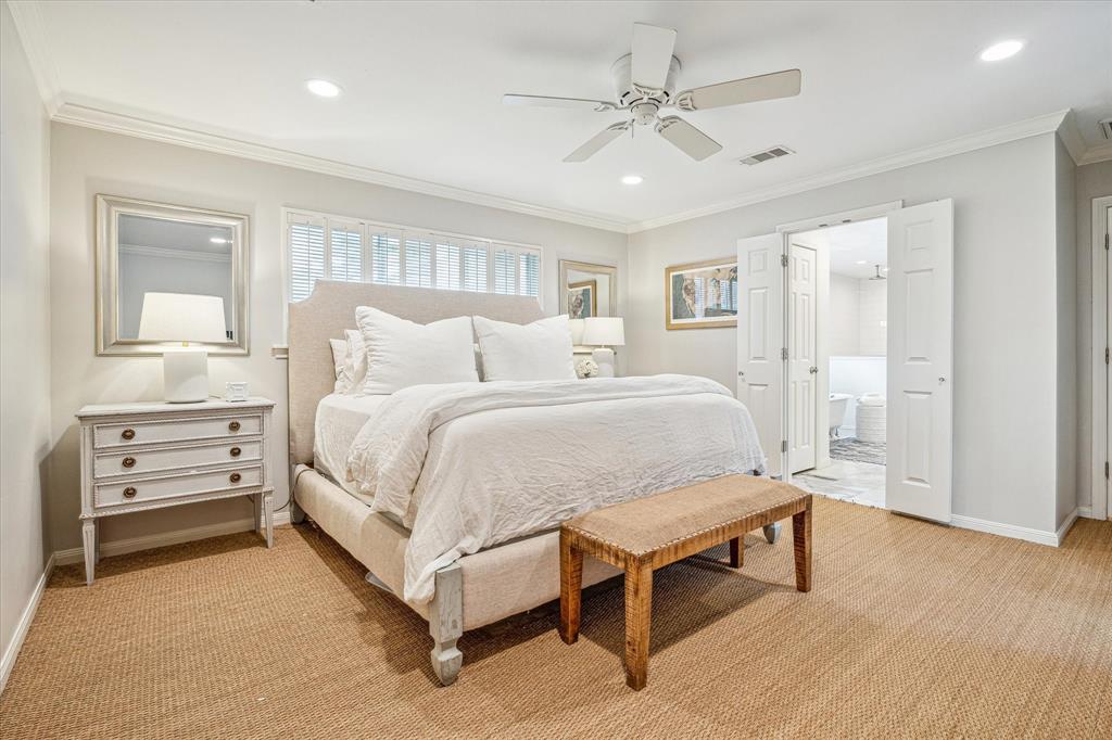 7906 Meadowglen Lane