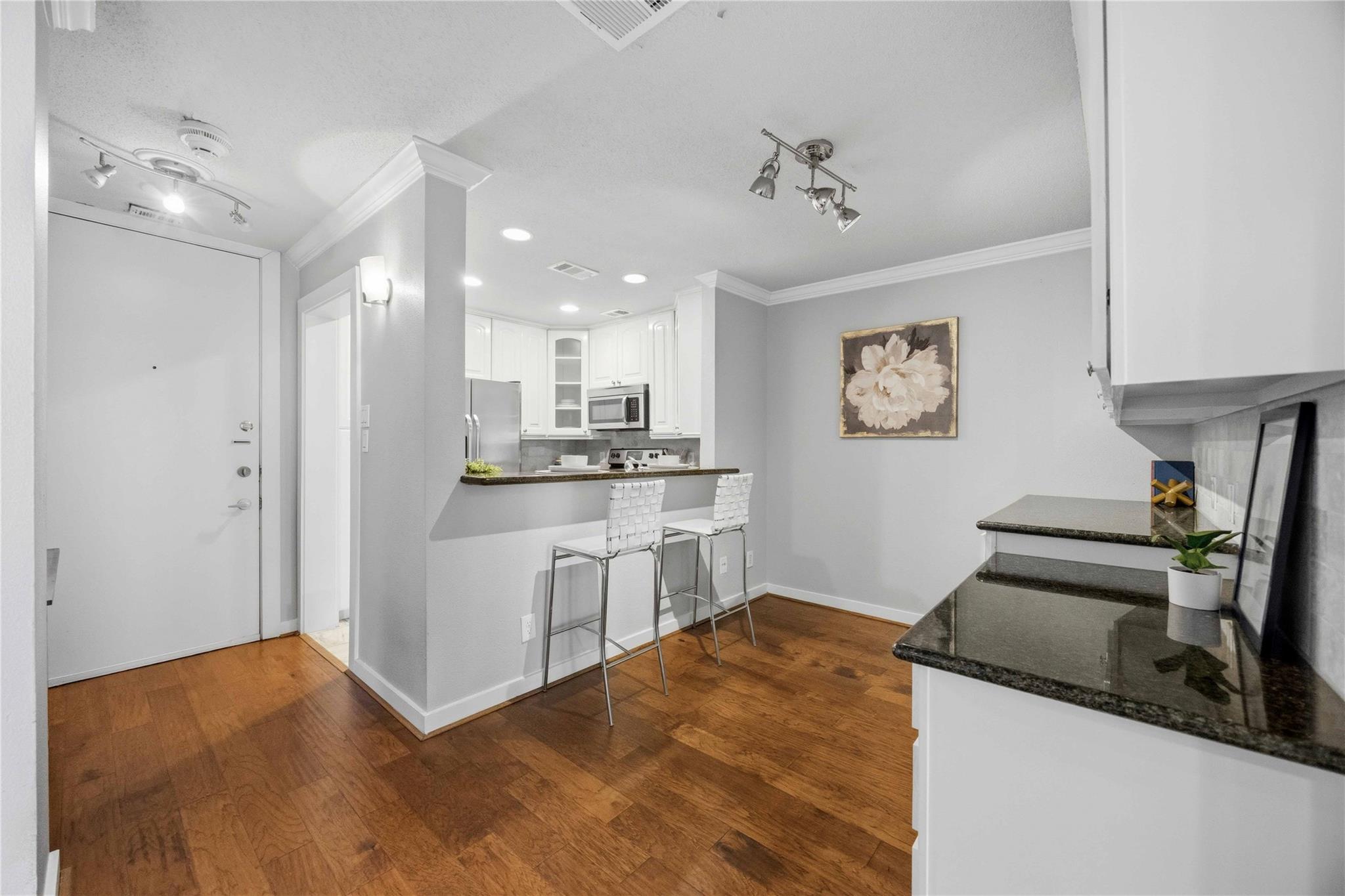 3600 Montrose Boulevard # 304