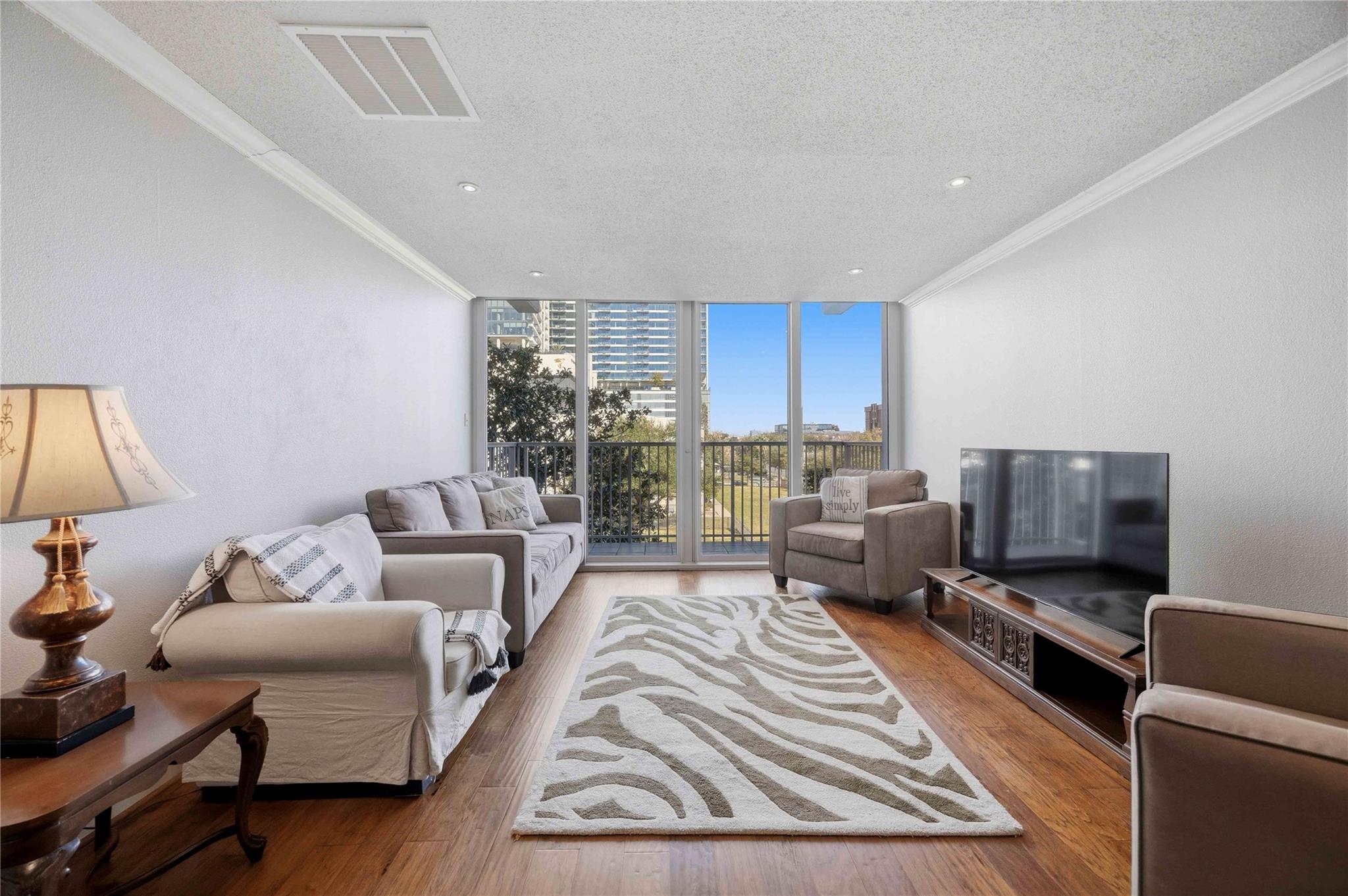 3600 Montrose Boulevard # 304