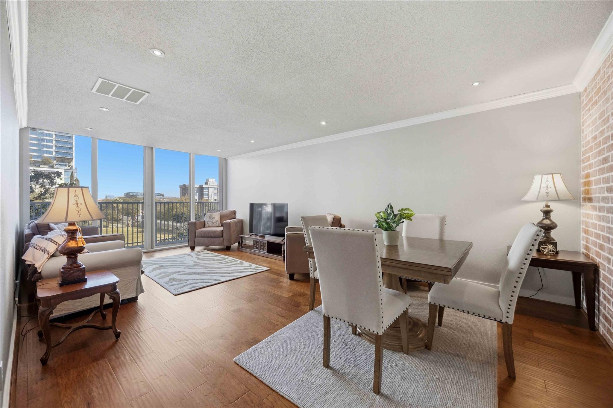 3600 Montrose Boulevard # 304