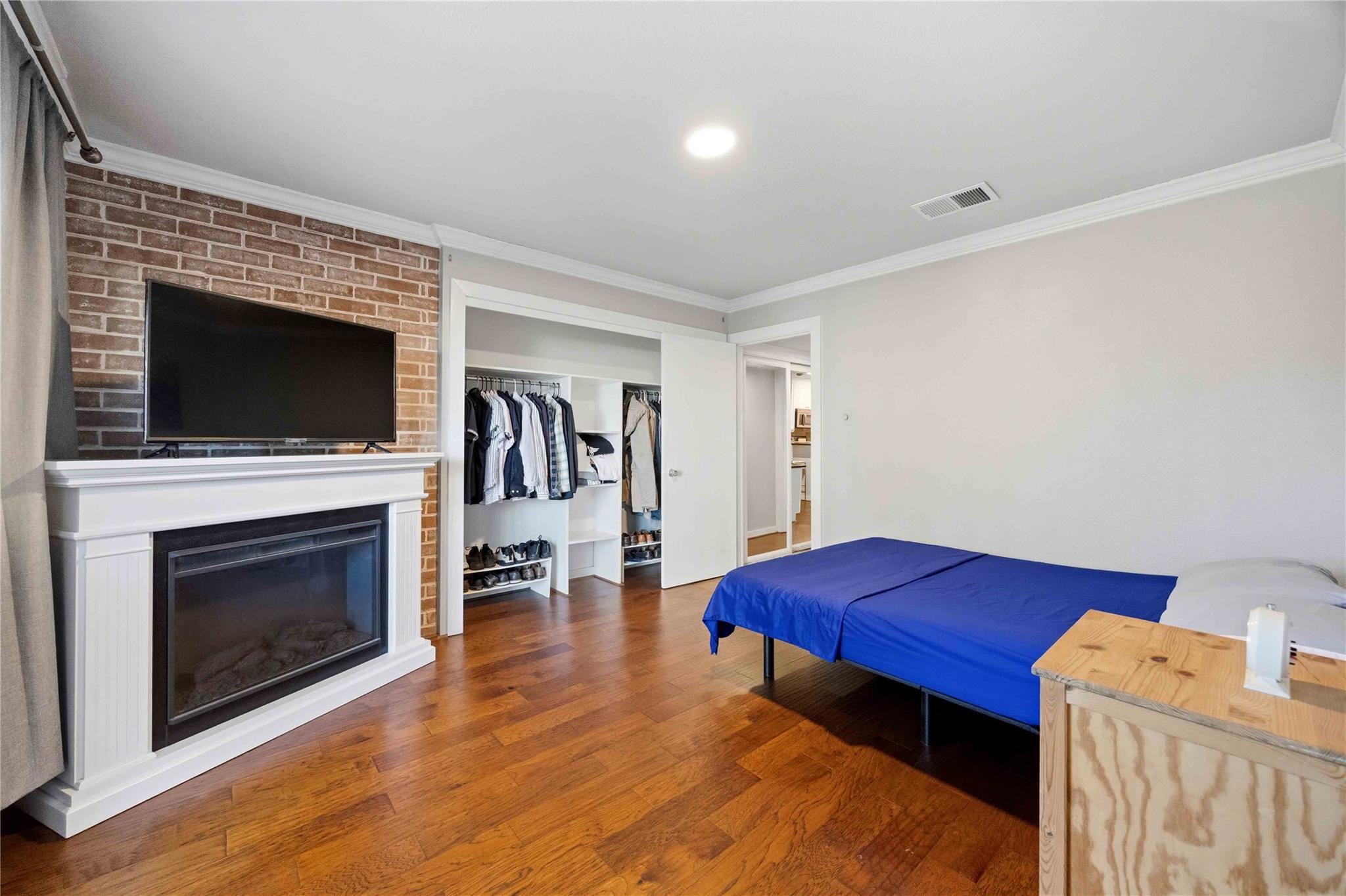 3600 Montrose Boulevard # 304