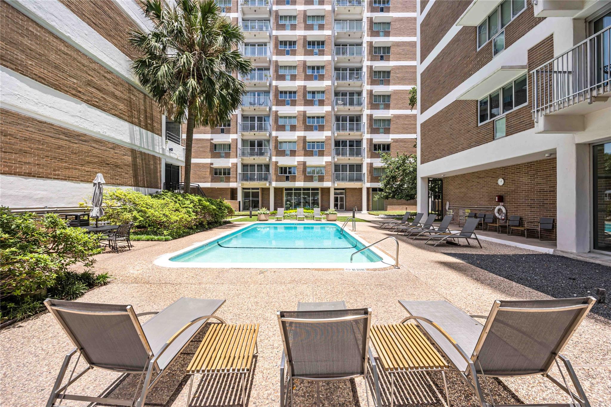 3600 Montrose Boulevard # 304