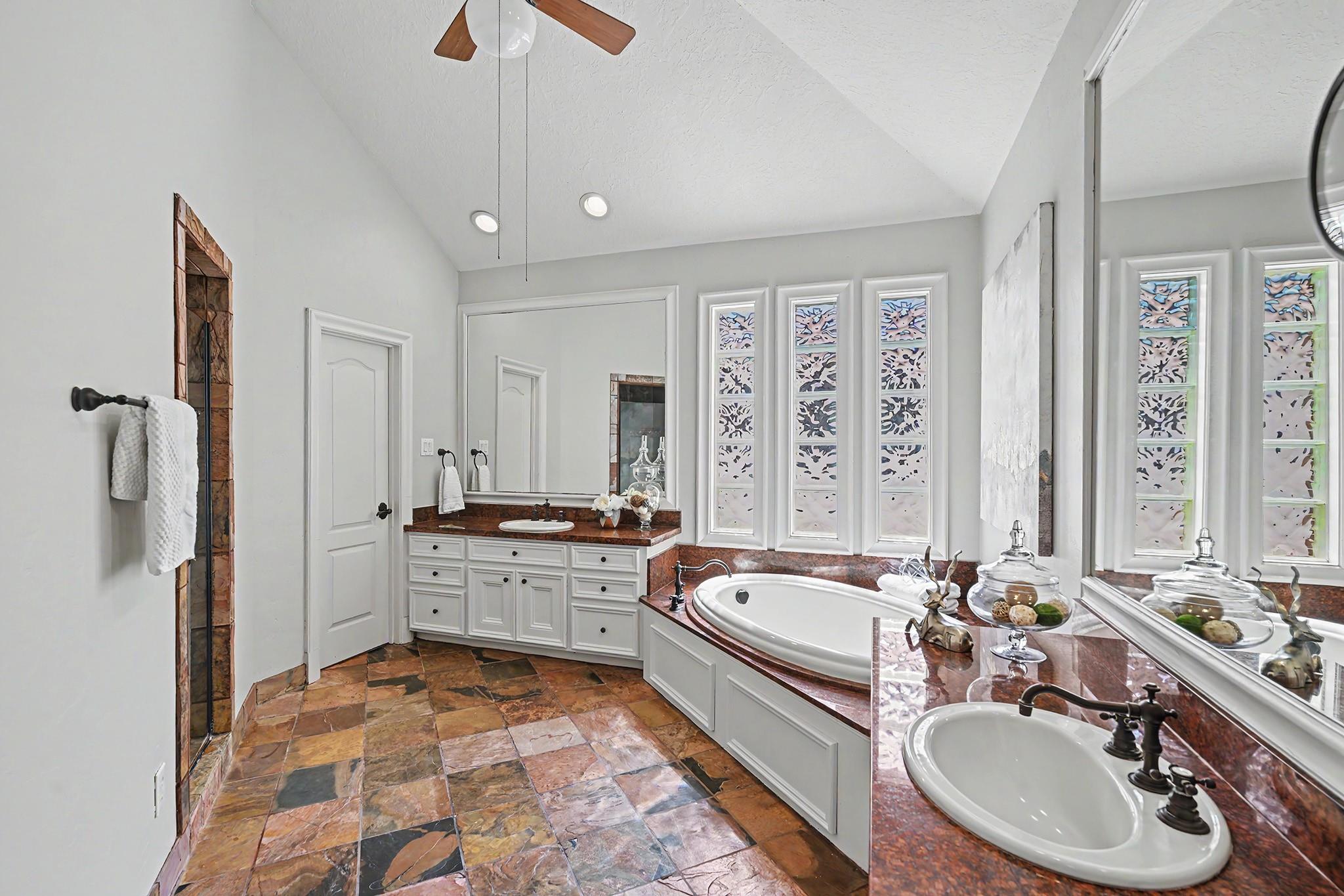 2622 Tangley Road