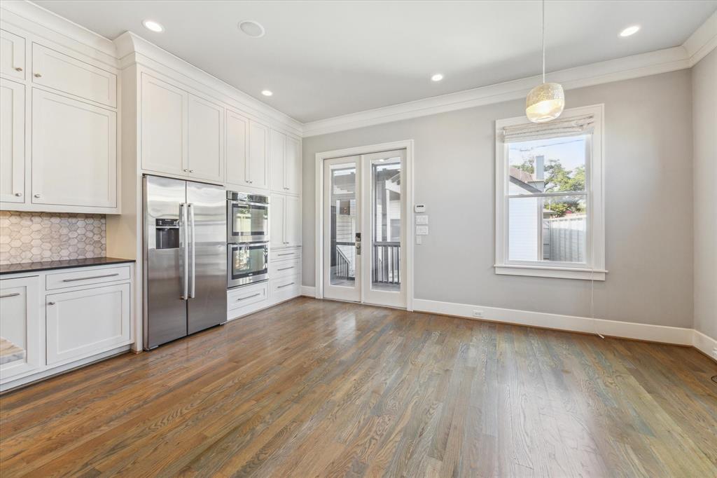 812 E 25th Street