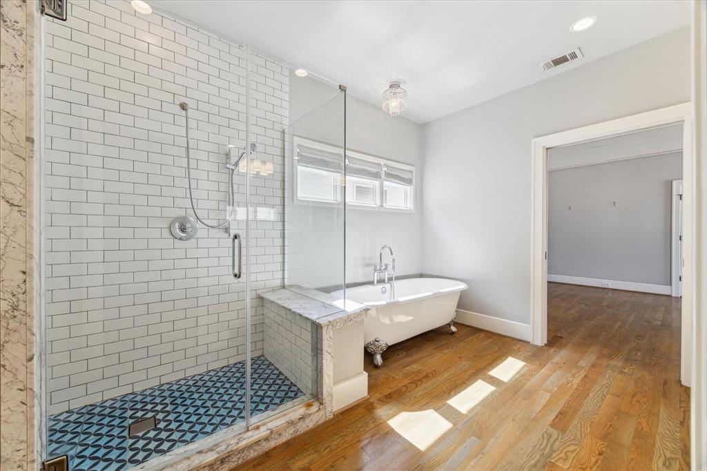 812 E 25th Street