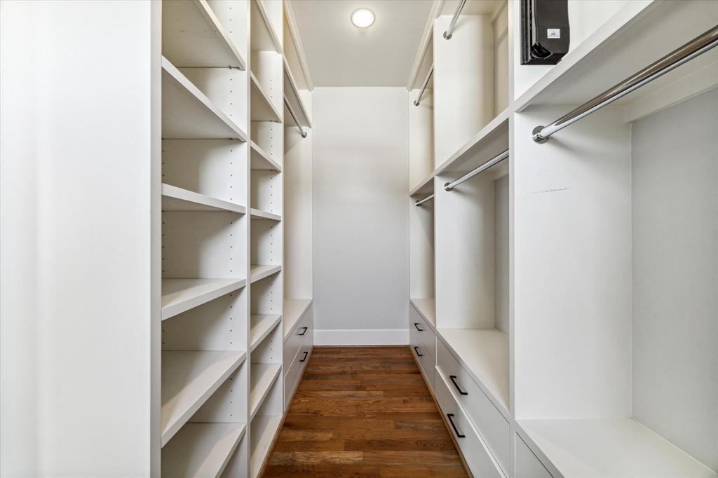 812 E 25th Street