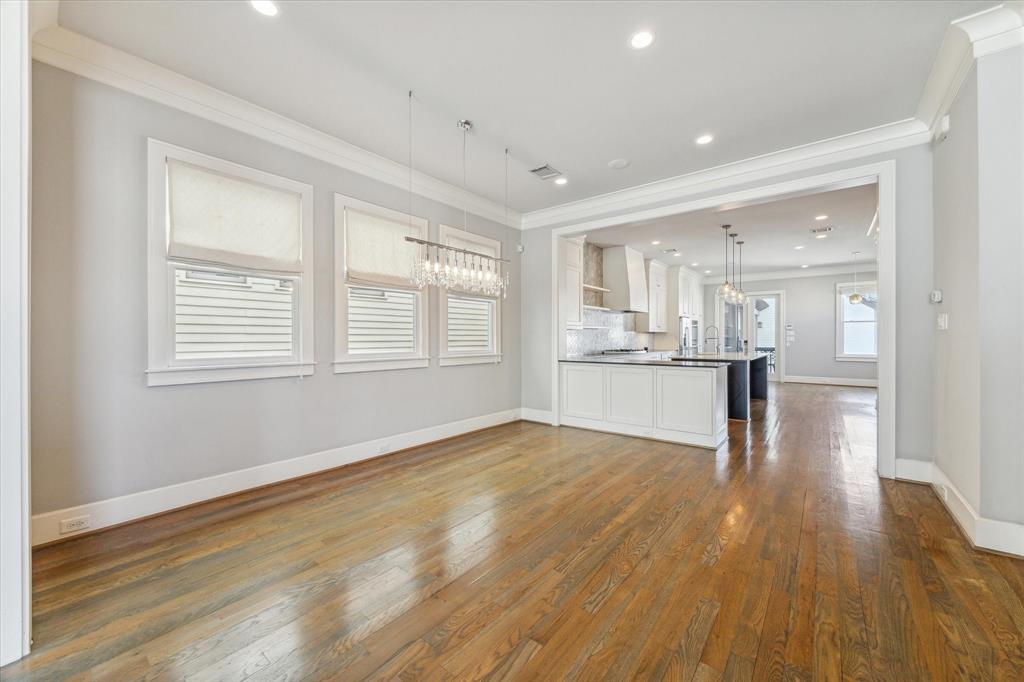 812 E 25th Street