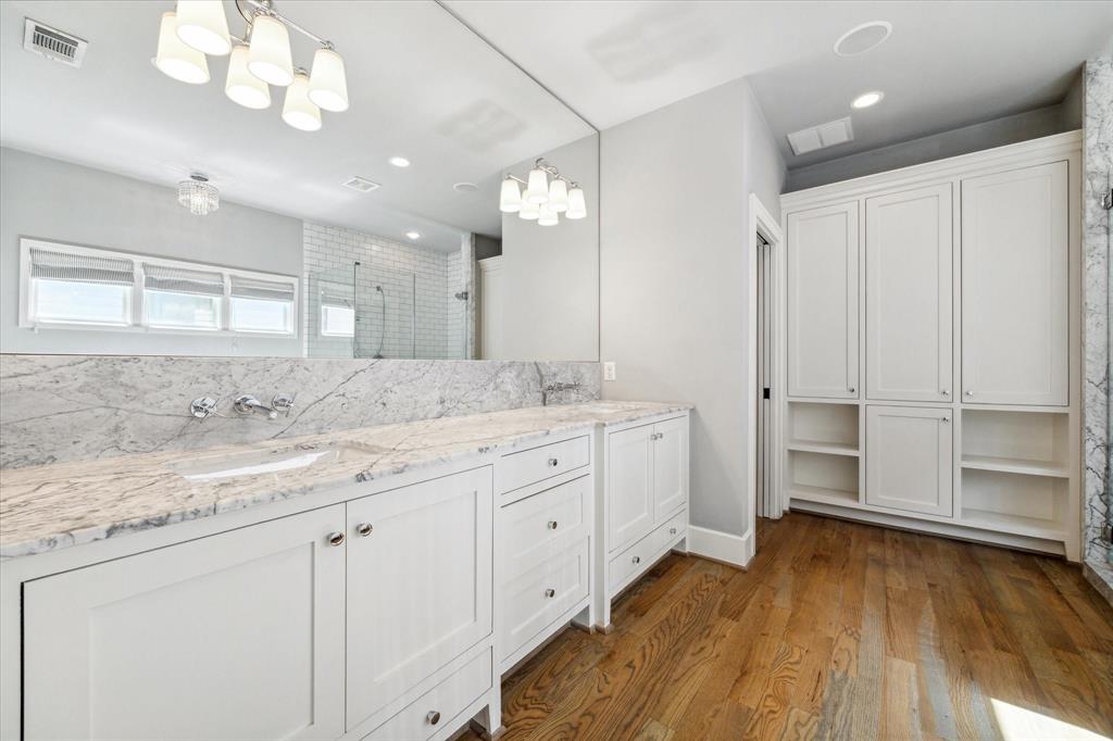 812 E 25th Street