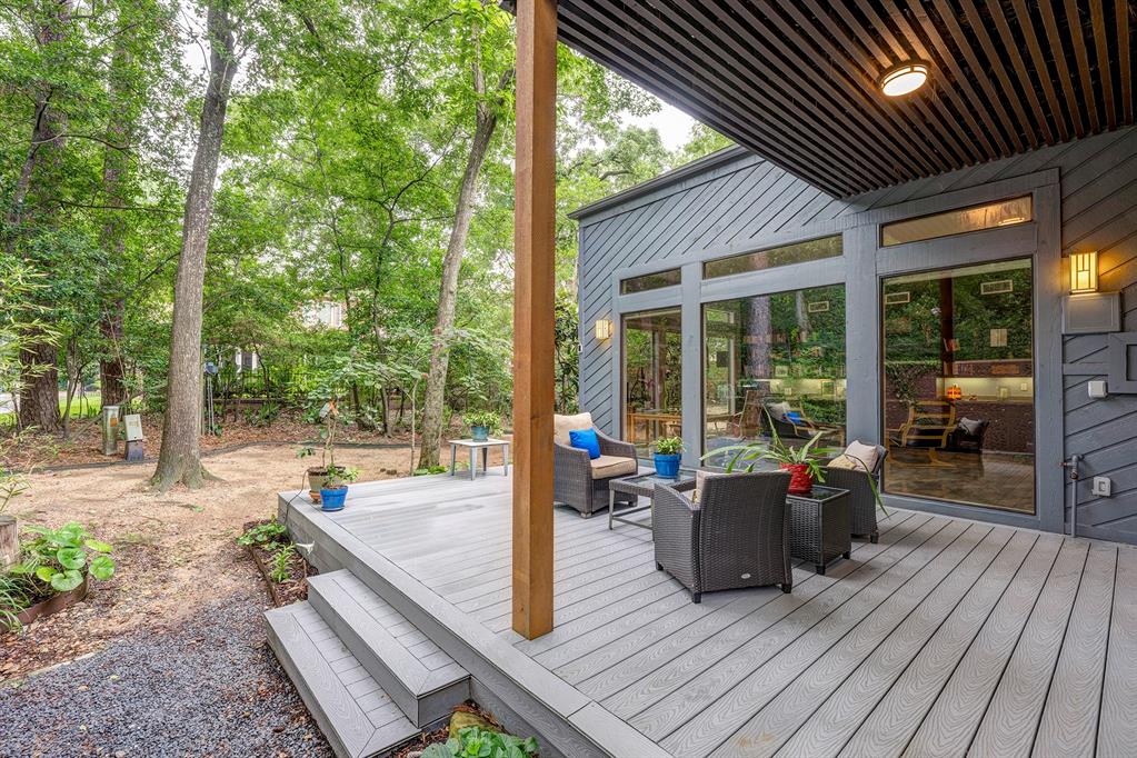 48 Sugarberry Circle