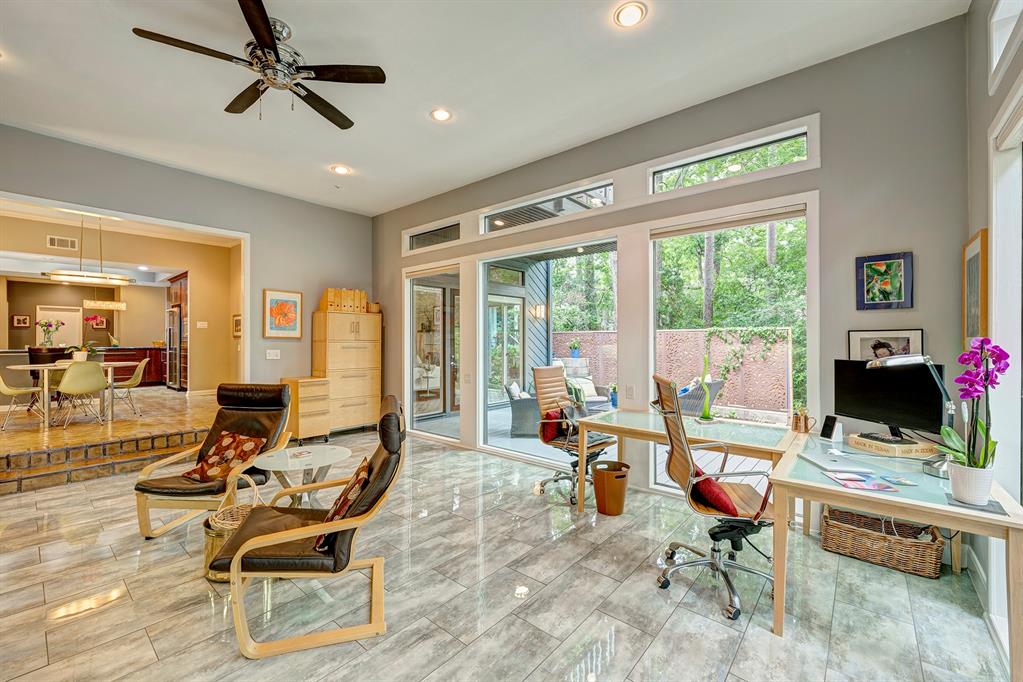 48 Sugarberry Circle