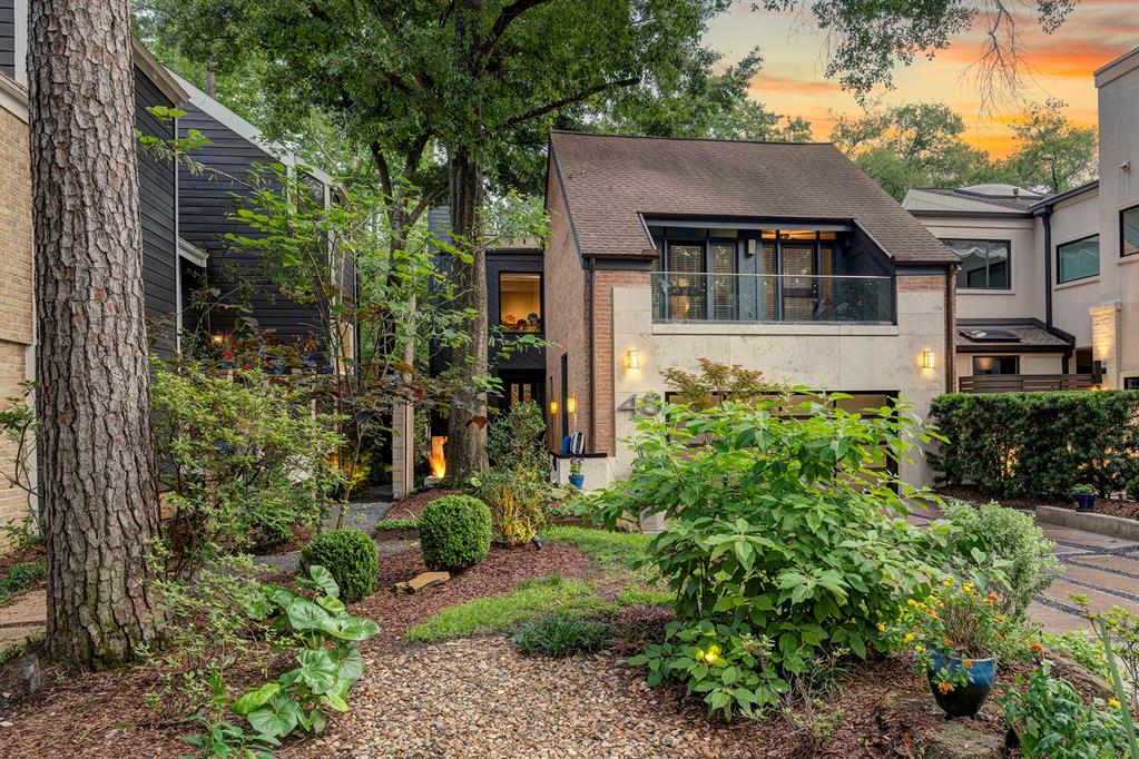 48 Sugarberry Circle