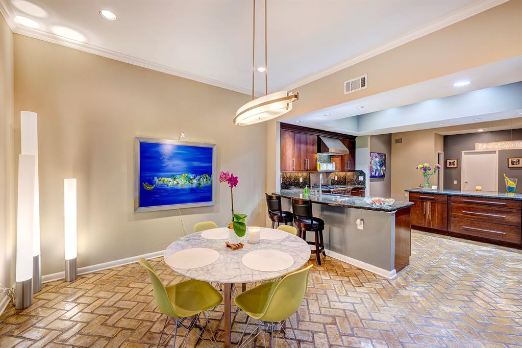 48 Sugarberry Circle