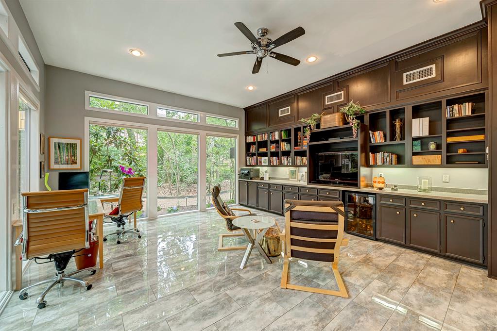 48 Sugarberry Circle