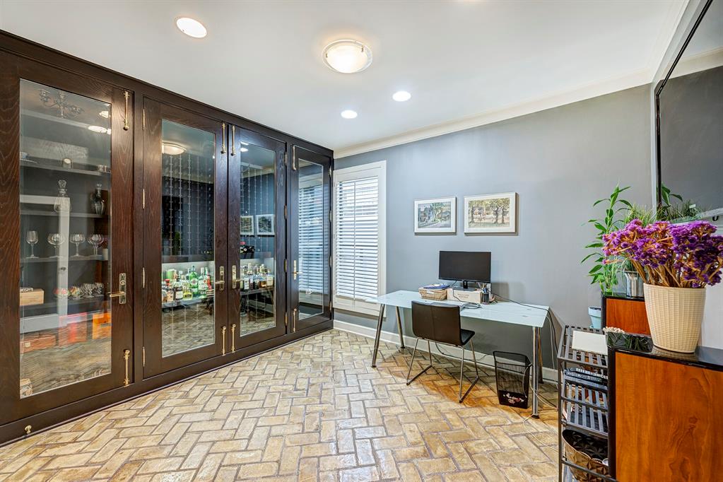 48 Sugarberry Circle