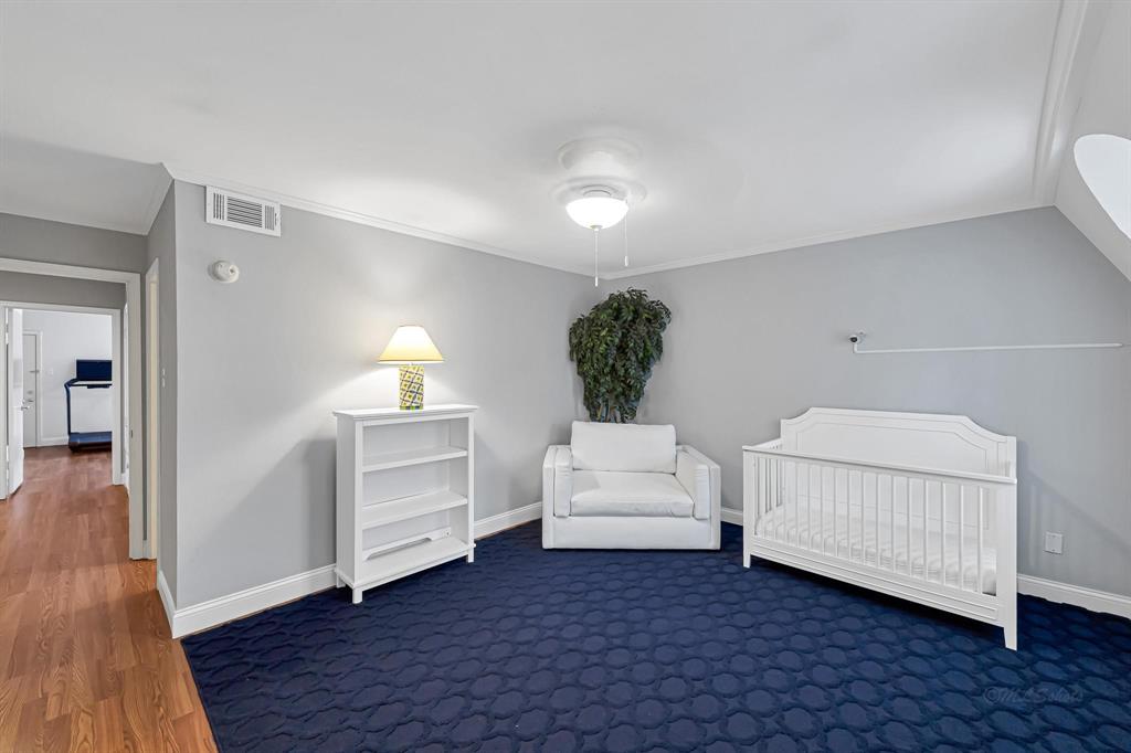 447 N Post Oak Lane # 447