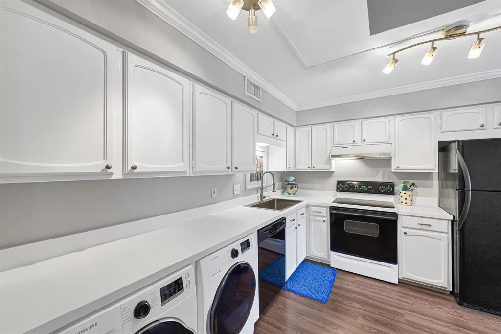 447 N Post Oak Lane # 447