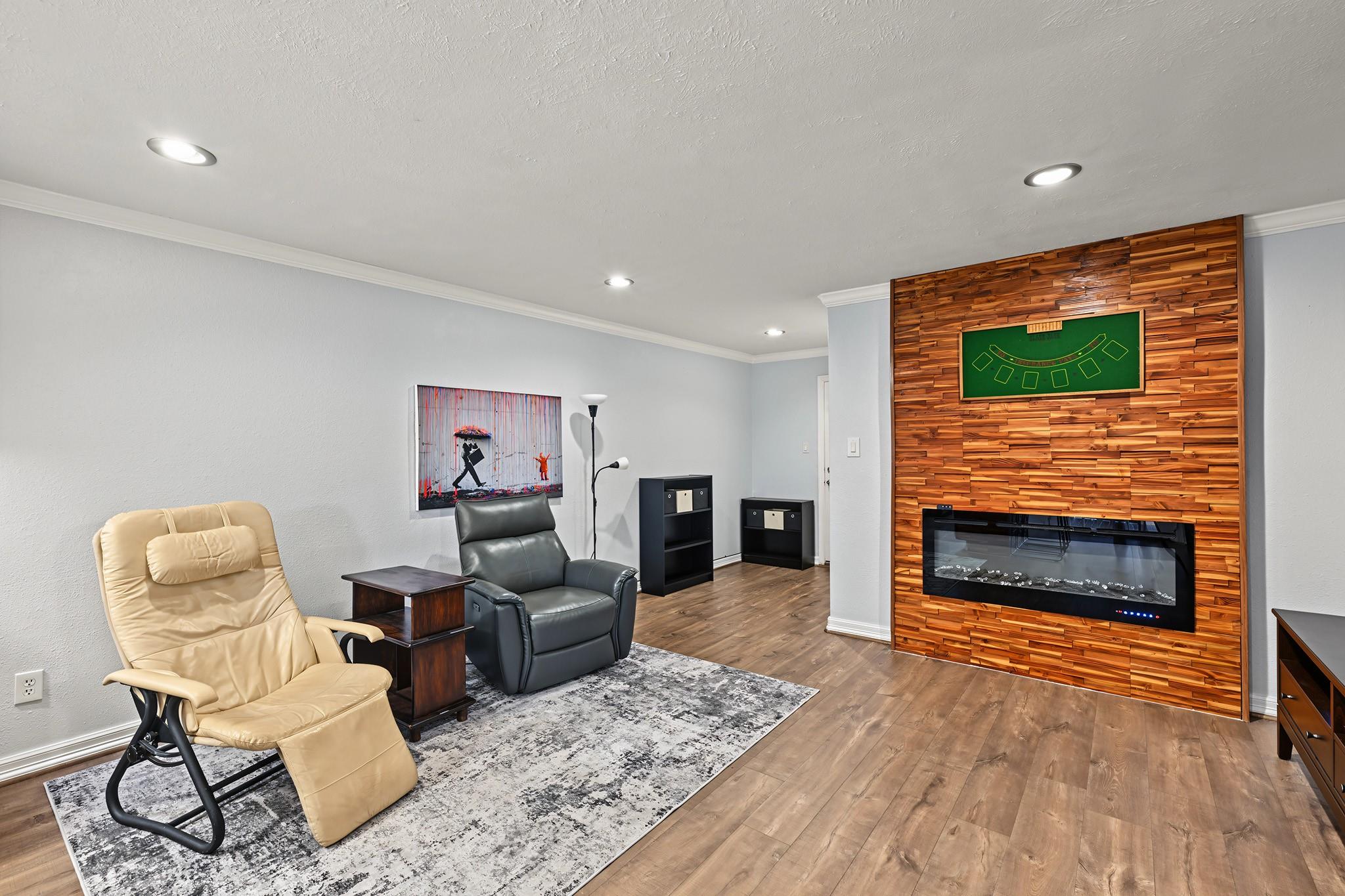 8221 Kingsbrook Road # 108
