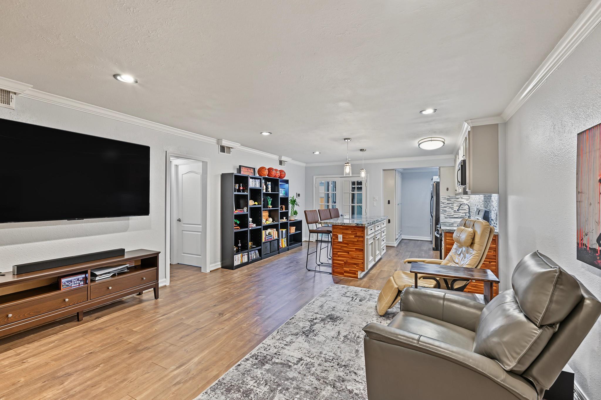 8221 Kingsbrook Road # 108
