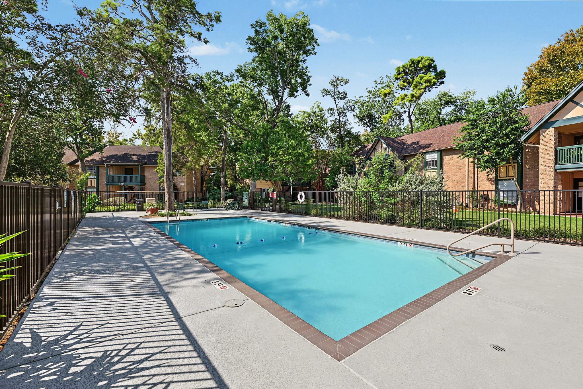 8221 Kingsbrook Road # 108