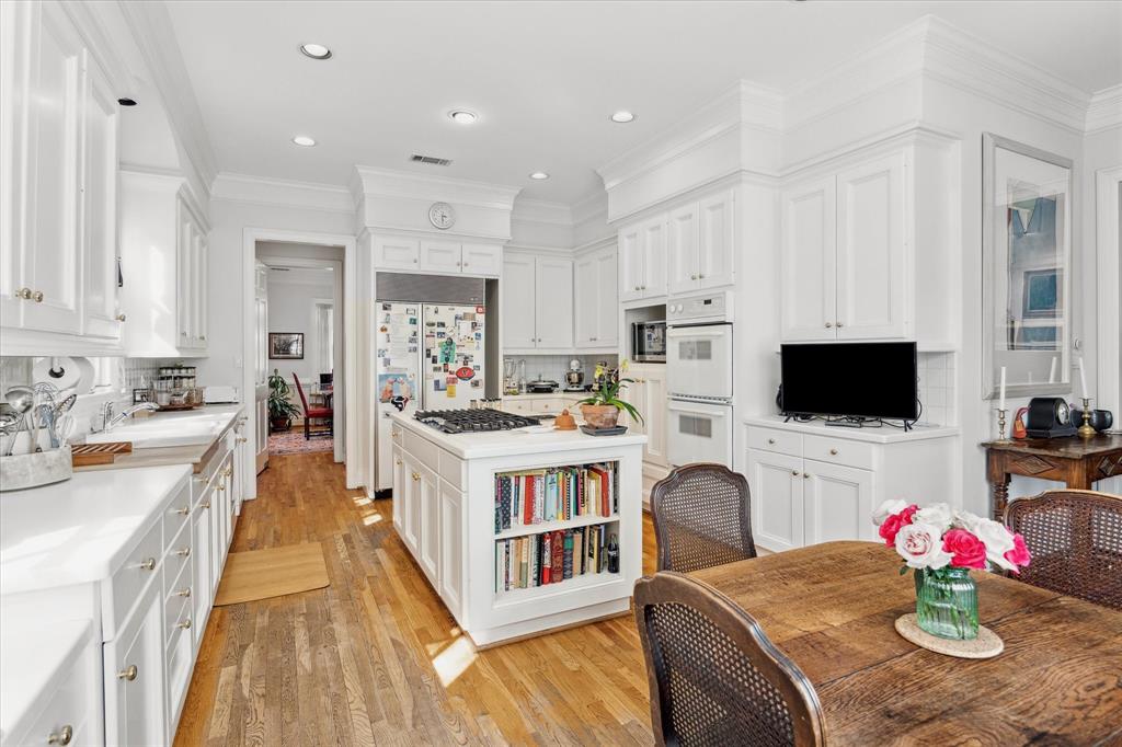 3429 Locke Lane
