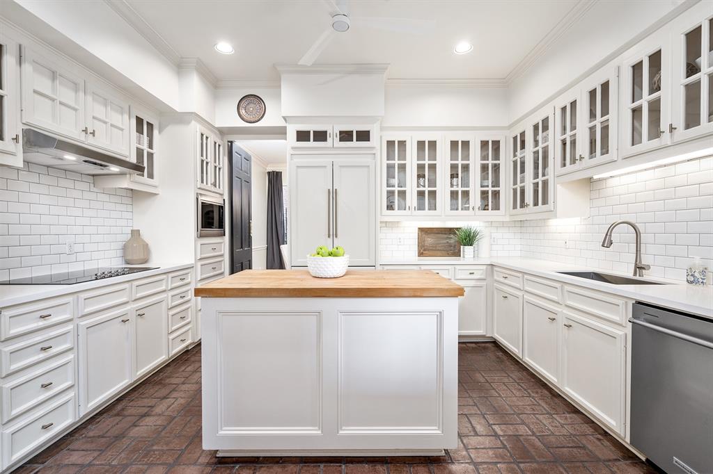 4832 Post Oak Timber Drive