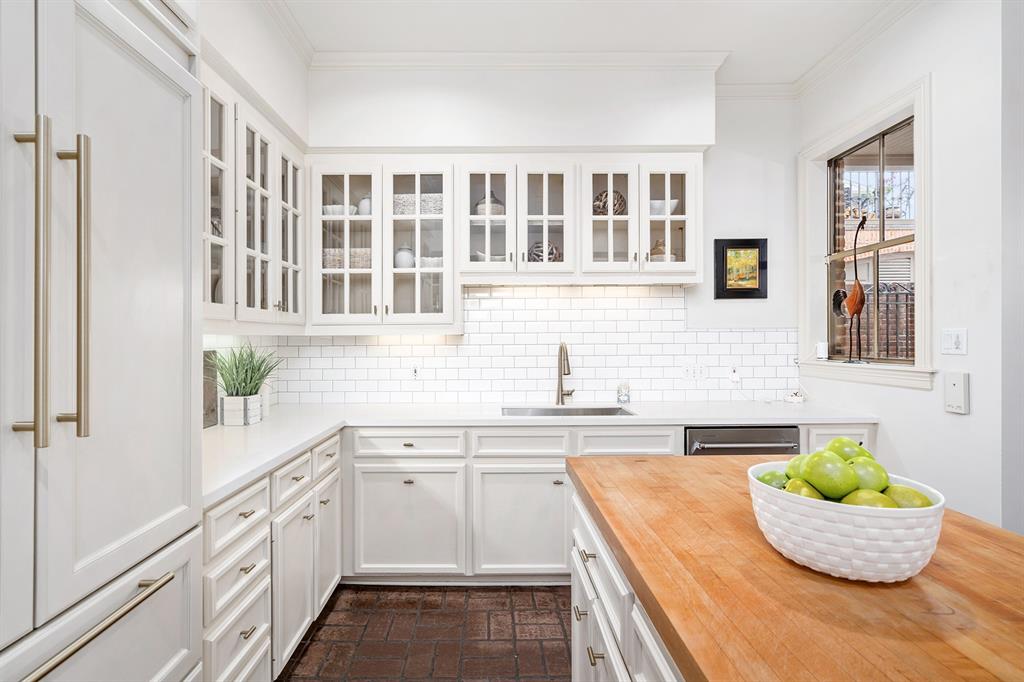 4832 Post Oak Timber Drive