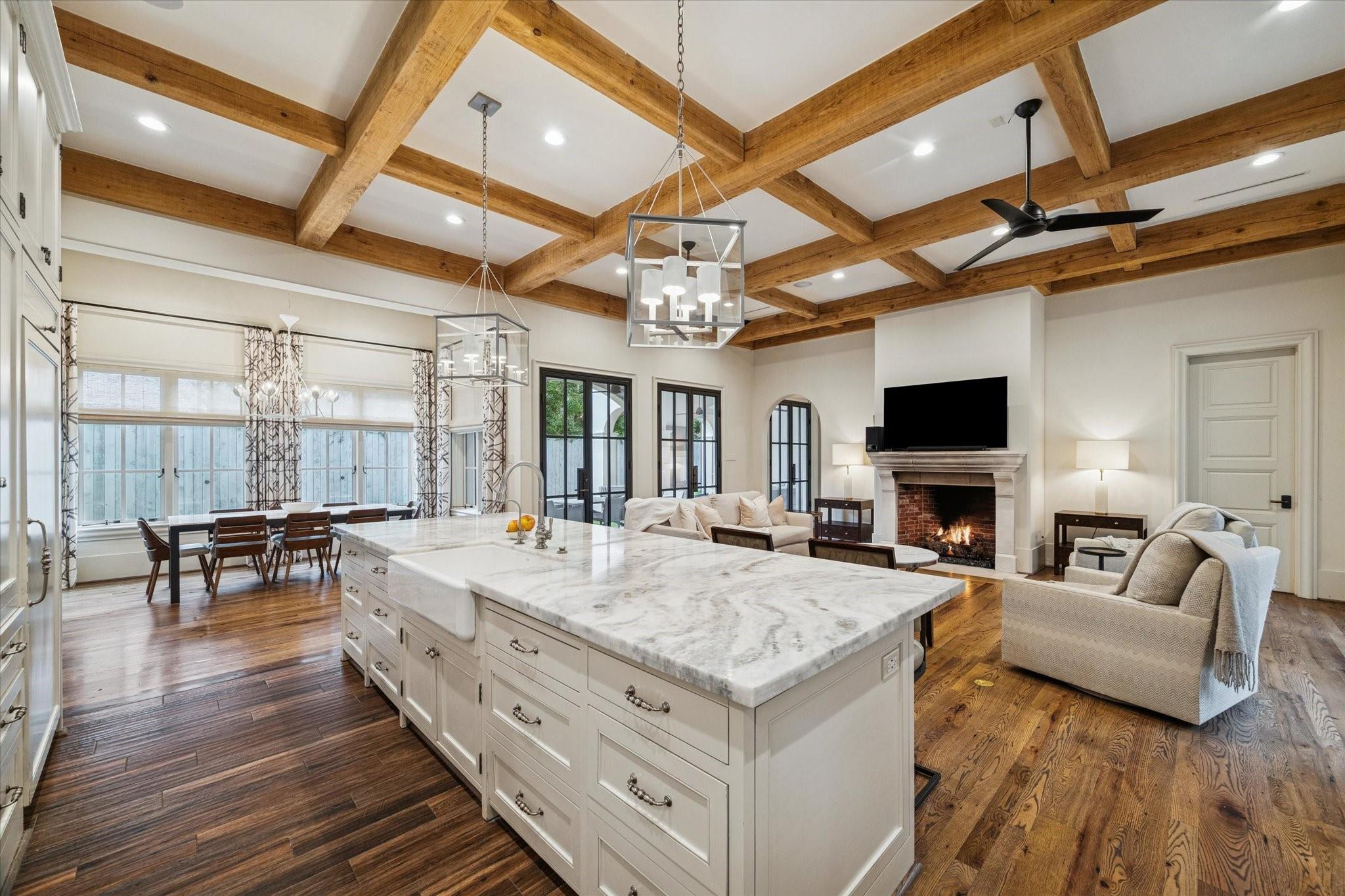 3818 Del Monte Drive