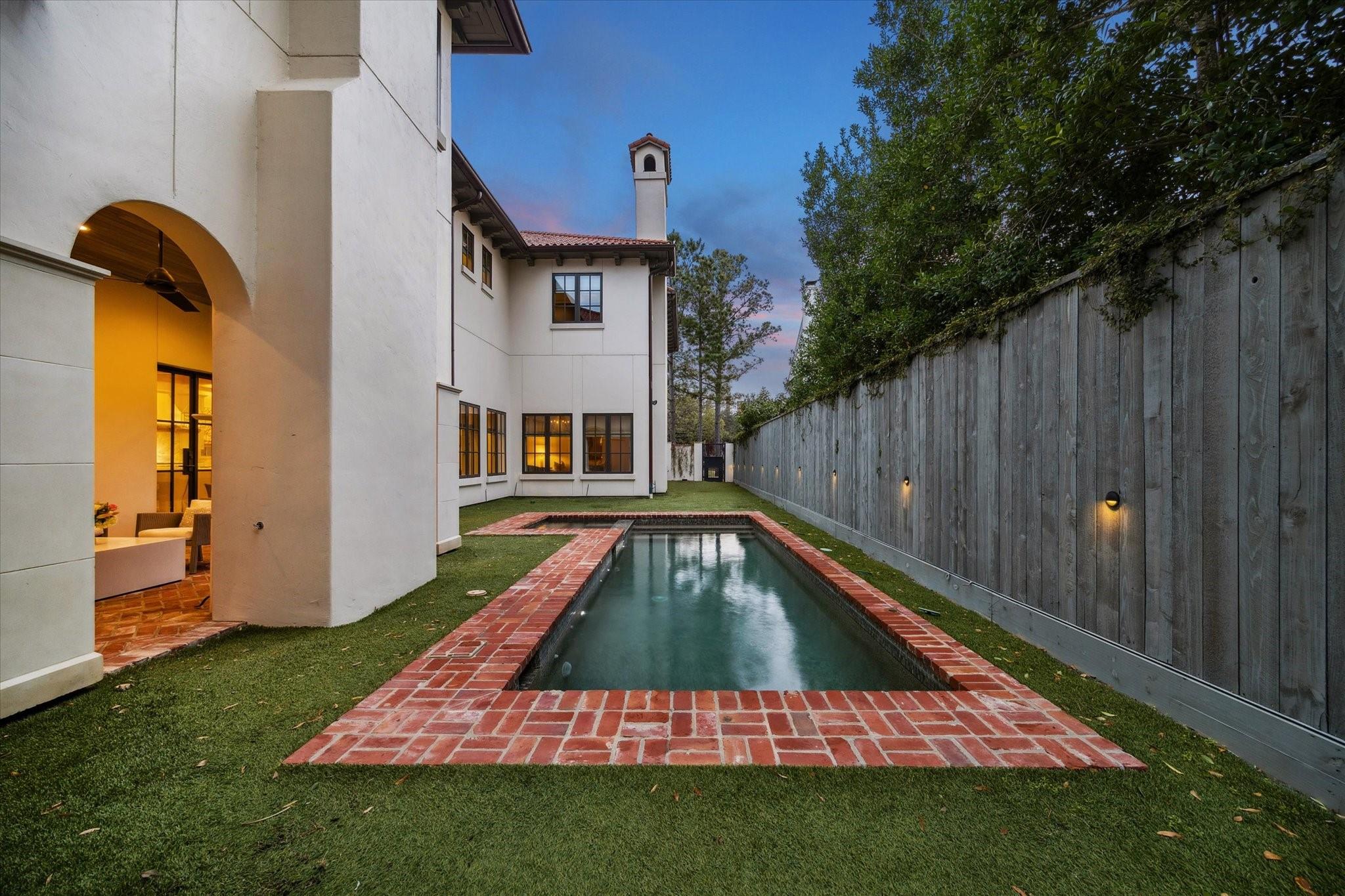 3818 Del Monte Drive