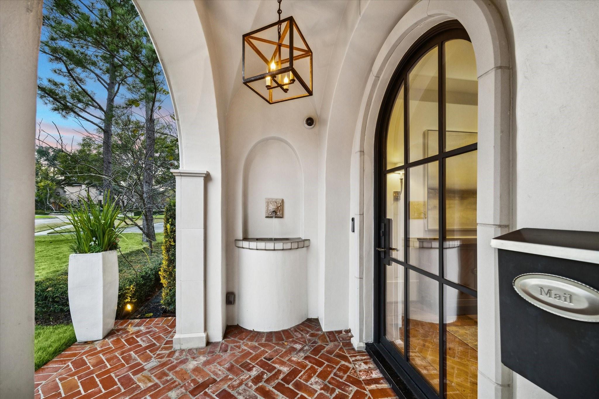 3818 Del Monte Drive