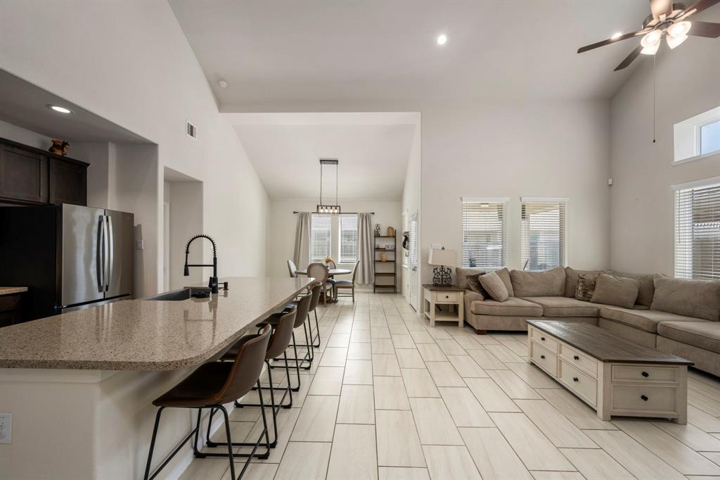 8422 Sunset Horizon Drive