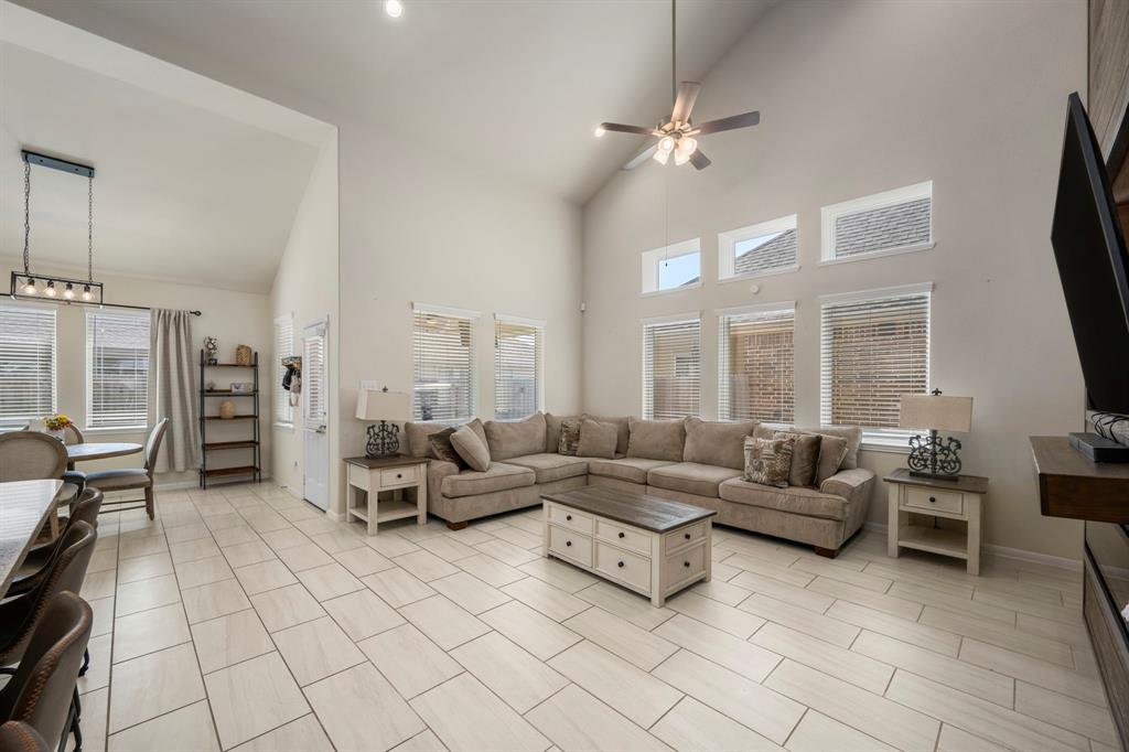 8422 Sunset Horizon Drive