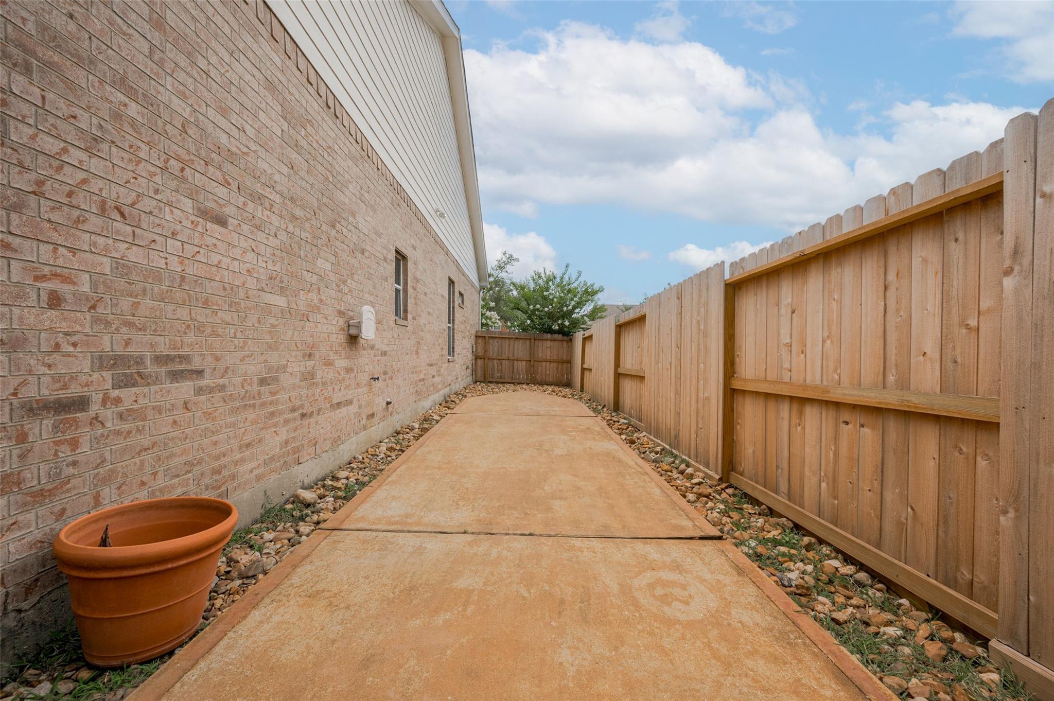 17406 Sunset Arbor Drive