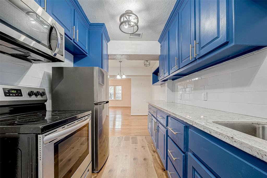 609 Cortlandt Street # 1