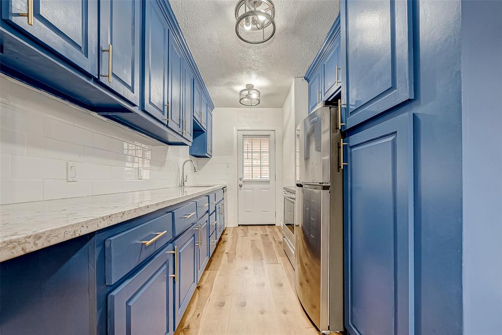 609 Cortlandt Street # 1