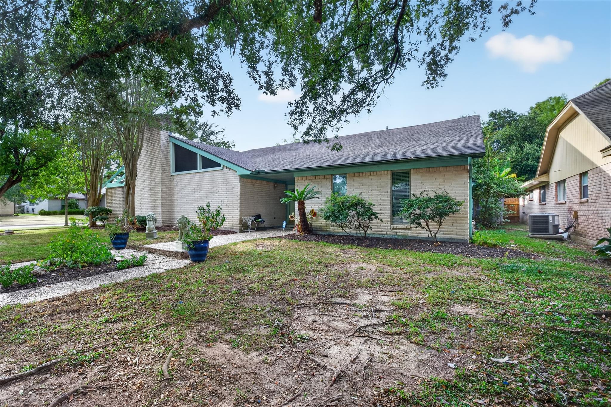 16403 Glenshannon Drive
