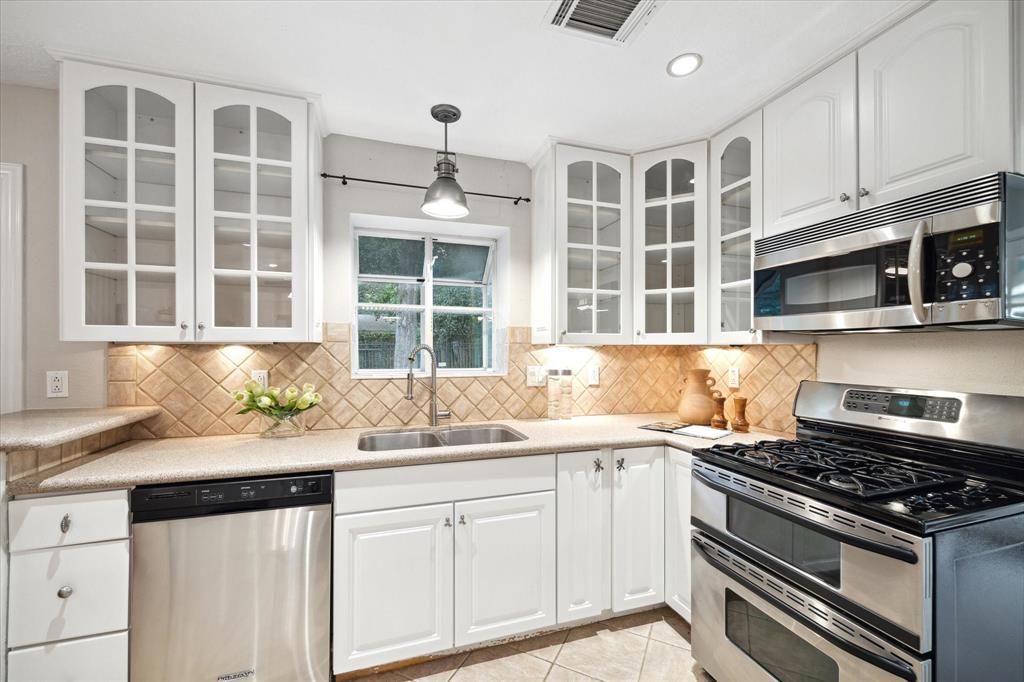 7210 Northampton Way