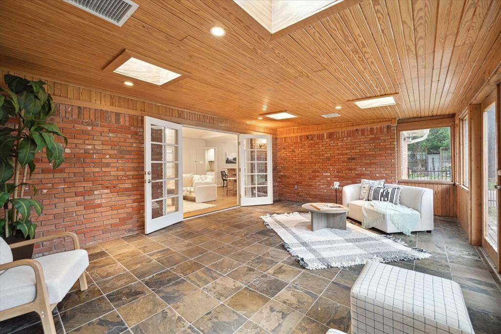 7210 Northampton Way