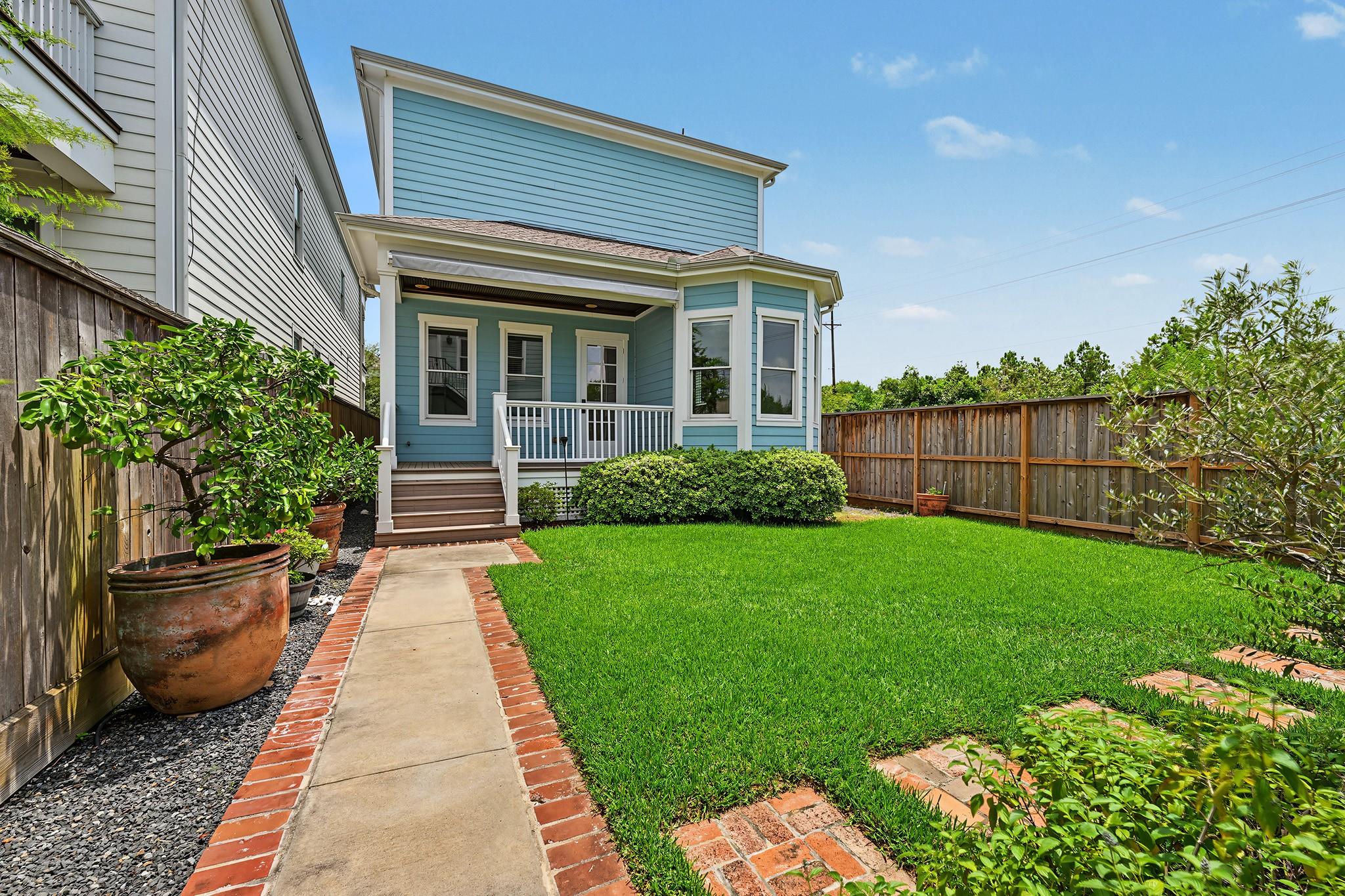 703 Tulane Street